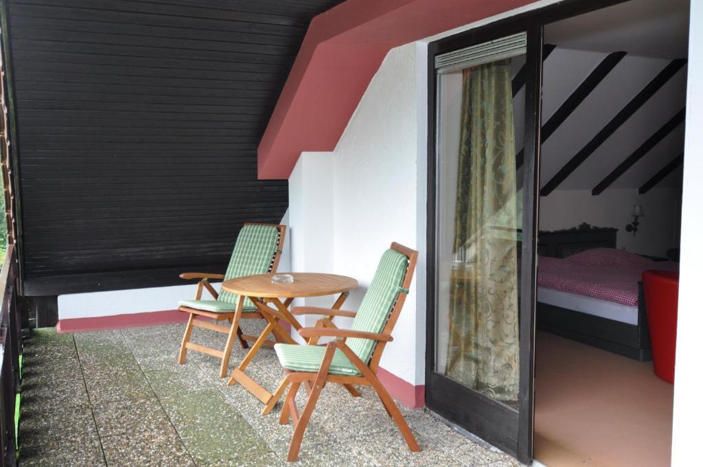 Hotel-Restaurant Johanniskreuz Trippstadt Phòng bức ảnh