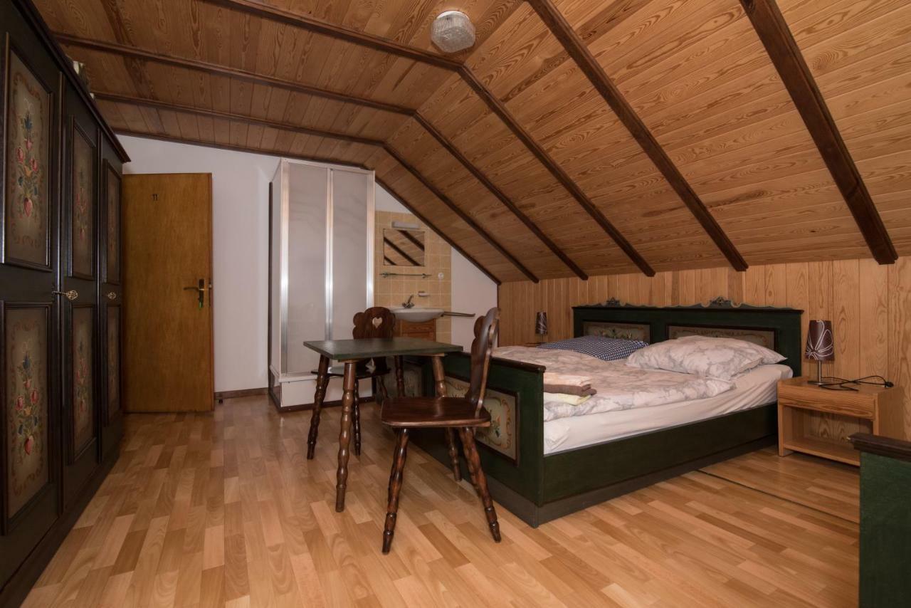 Hotel-Restaurant Johanniskreuz Trippstadt Ngoại thất bức ảnh